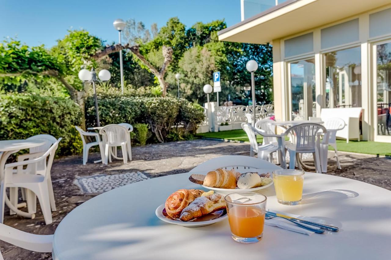 Hotel Buenos Aires Cervia Zewnętrze zdjęcie