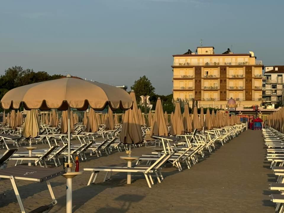 Hotel Buenos Aires Cervia Zewnętrze zdjęcie